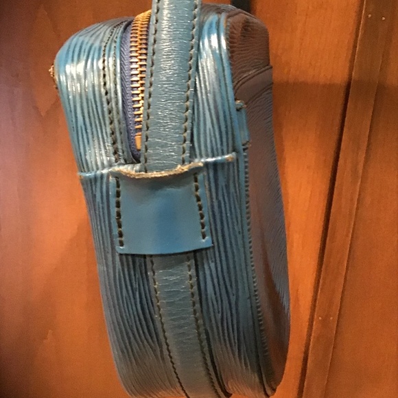 Auth Louis Vuitton Jeune Fille - Picture 15 of 16